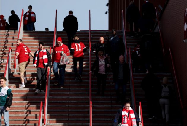 liverpool-fans-anfield